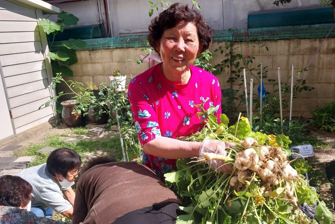 0715 농작물 수확 02 _20260720_153953277_07-crop.jpg